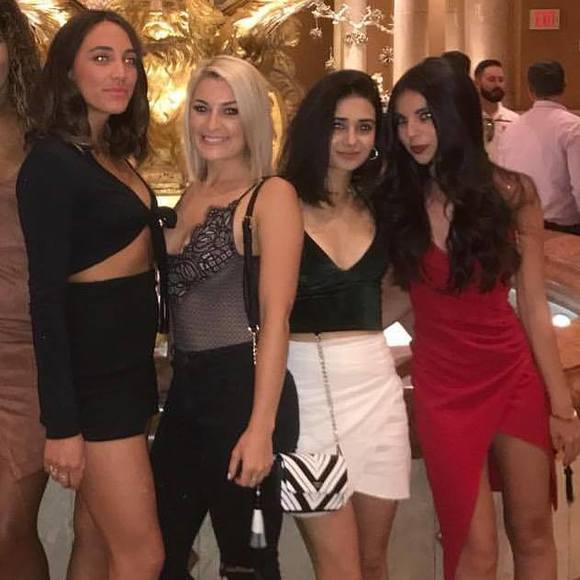 Meet your Posher, Shelbye - Picture 1 of 1